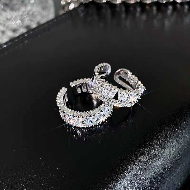 Bague élégante et étincelante en acier inoxydable