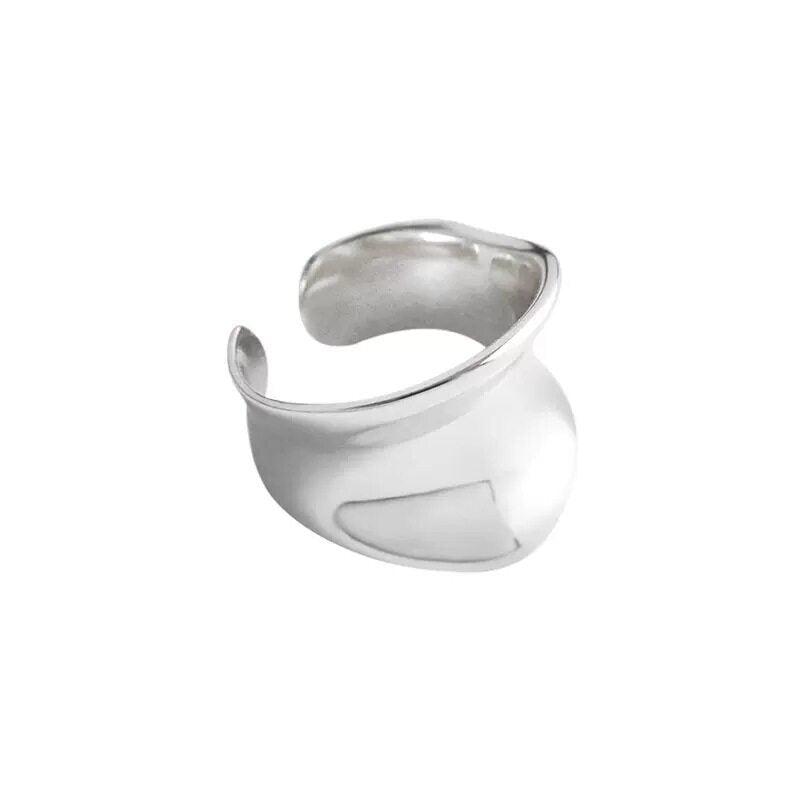 Bague élégante et minimaliste pour femme