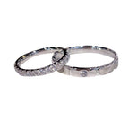 Bague moderne et élégante pour femme avec détail diamant