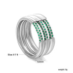 Bague pour femme avec cristaux scintillants et design ondulé