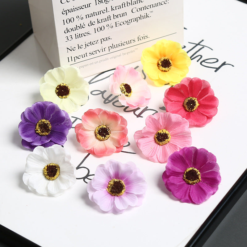 Broche fleur décorative