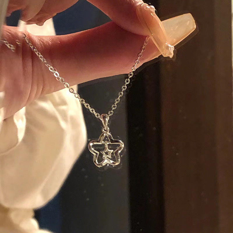 Collier pendentif étoile