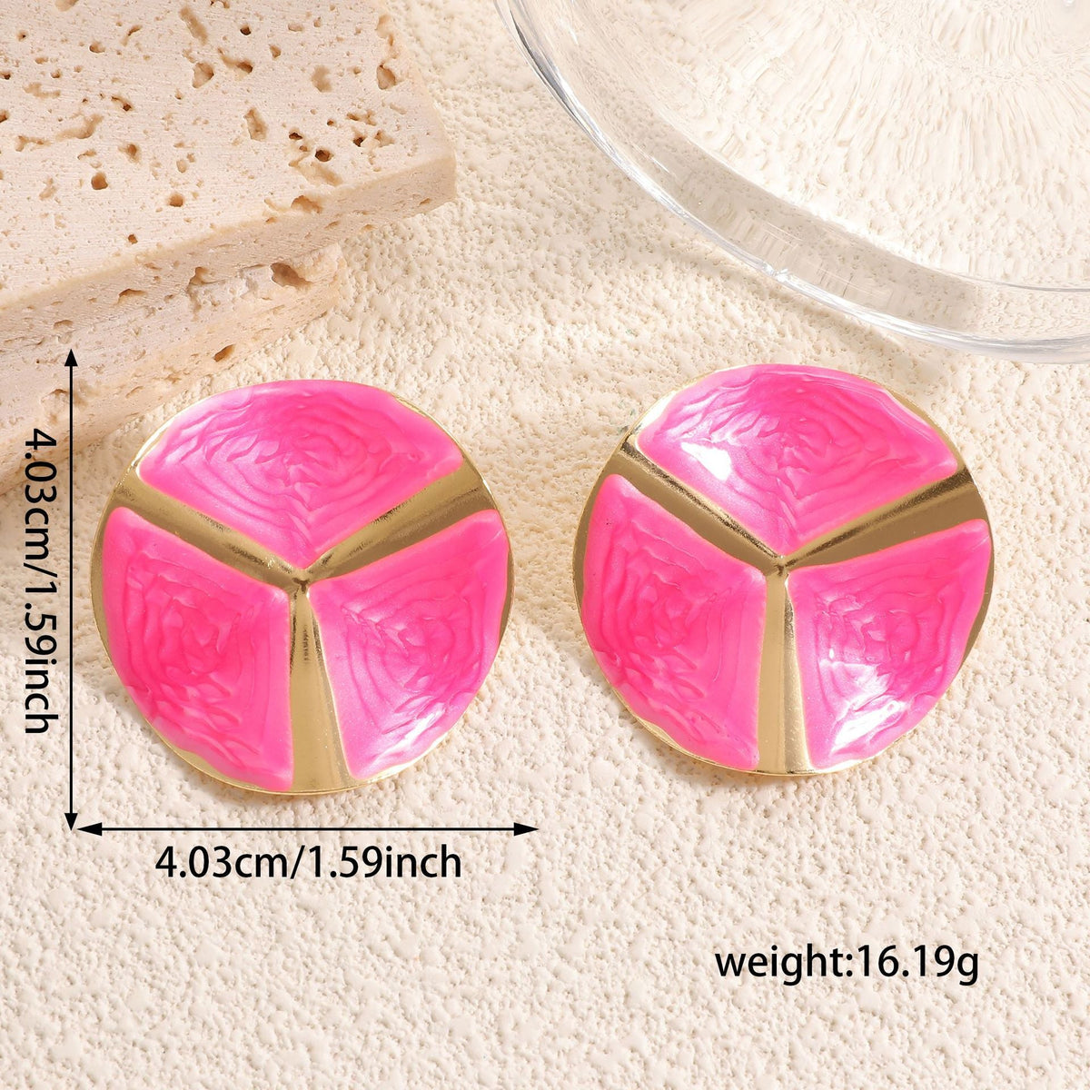 Boucles d'oreilles puces pour femme au design élégant et artisanal