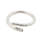 Bague minimaliste pour femme avec gravure