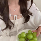 Collier pour femme avec cercle moderne et perle fine
