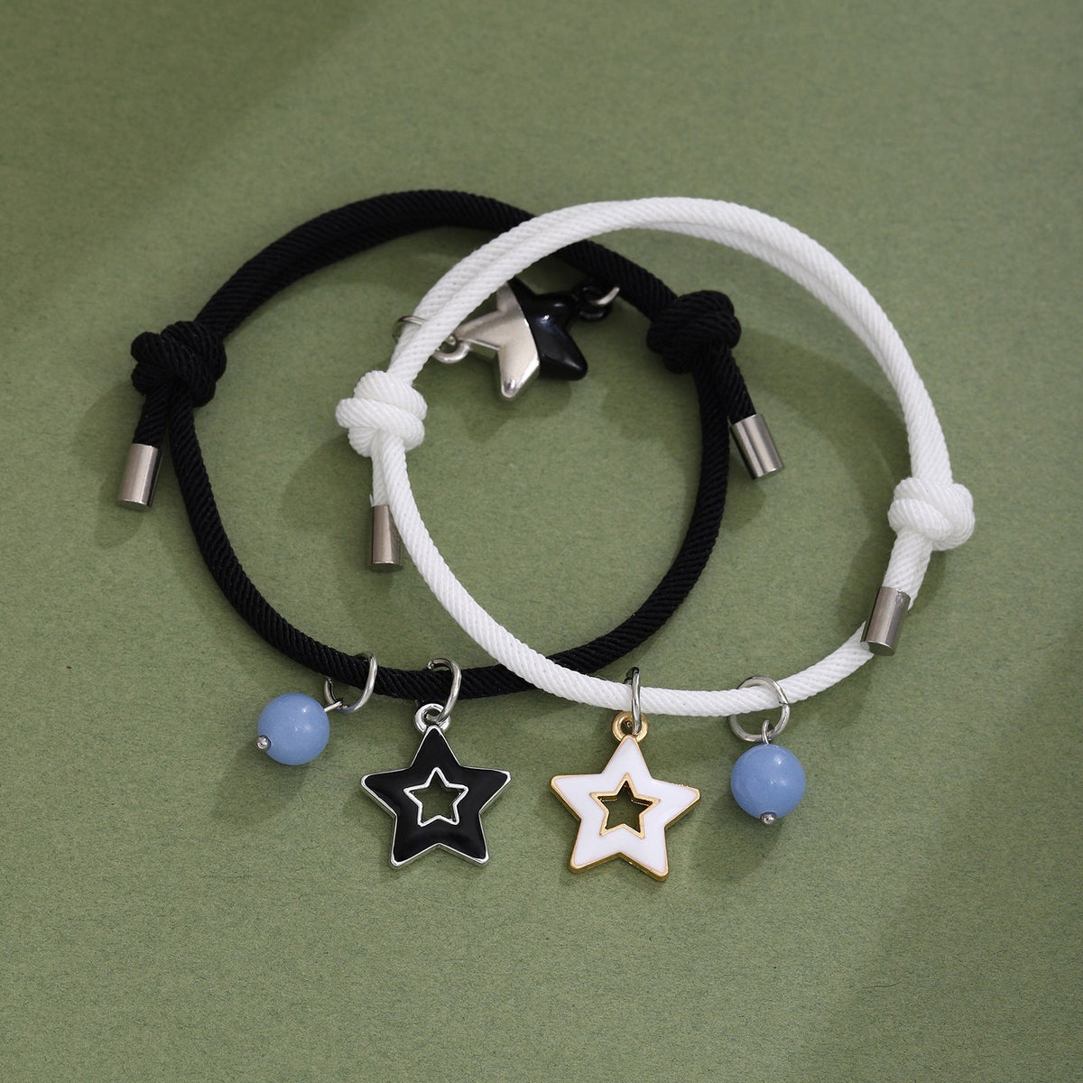 Bracelet pour femme avec pendentif étoile