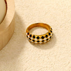 Bague pour femme au design géométrique moderne en acier inoxydable