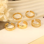 Bague élégante pour femme au design incurvé
