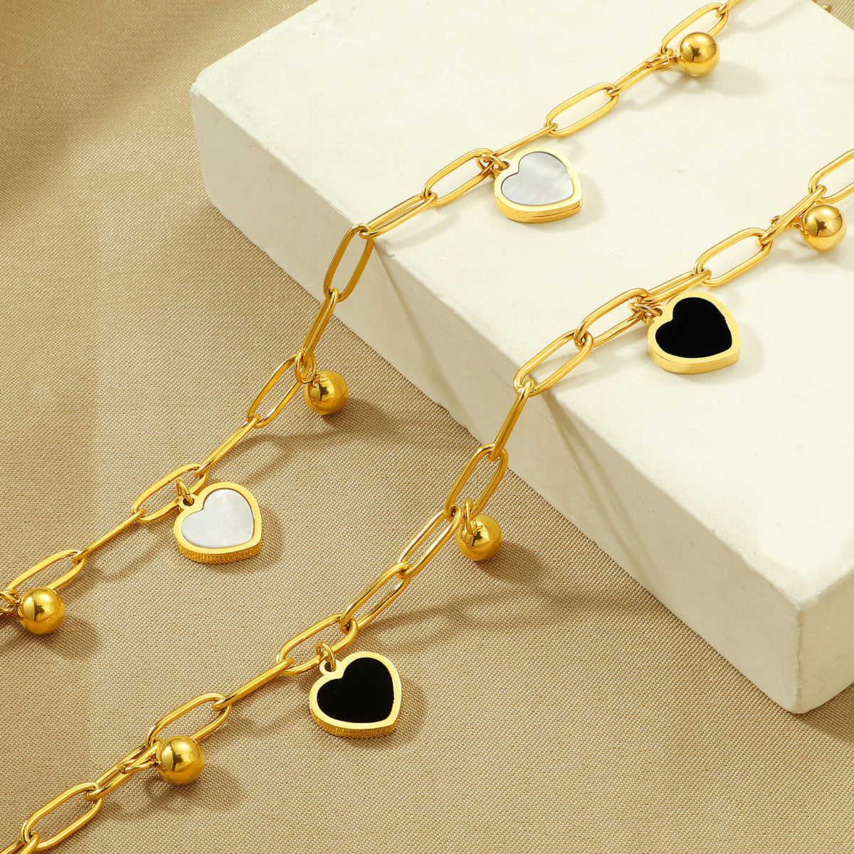 Bracelet à breloques en forme de cœur pour femme
