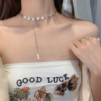 Collier ras-du-cou pour femme au design unique
