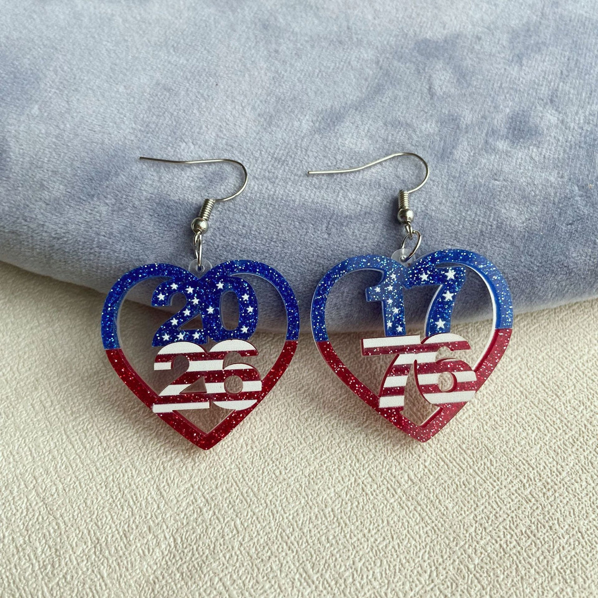 Boucles d'oreilles chiffres en acrylique avec pendentifs étoiles et rayures