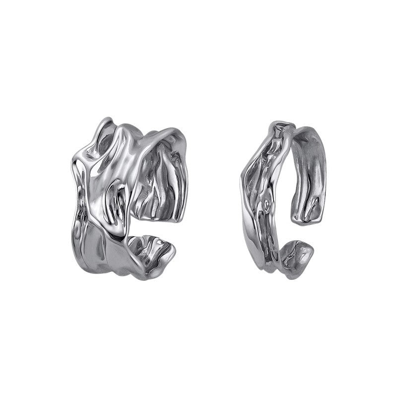 Bague ouverte pour femme au design moderne et torsadé