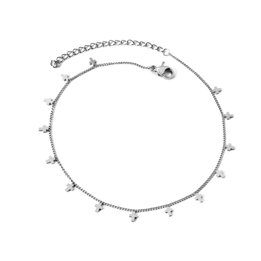 Collier délicat doré avec éléments de design élégants
