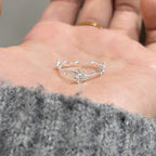 Bague fleur filigrane pour femme au design élégant