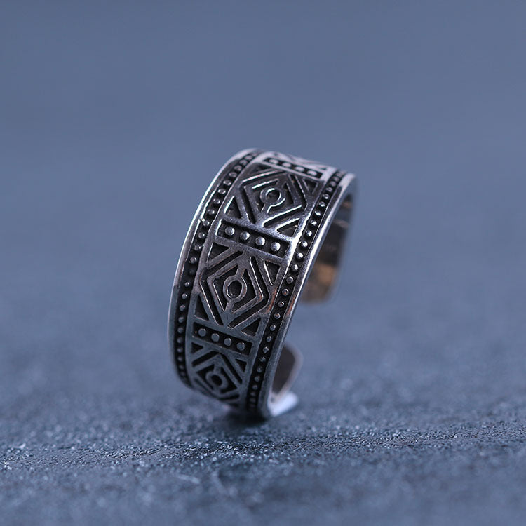 Bague pour homme au design moderne