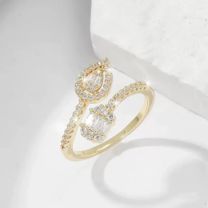 Bague élégante pour femme avec zircone étincelante et design à double sertissage