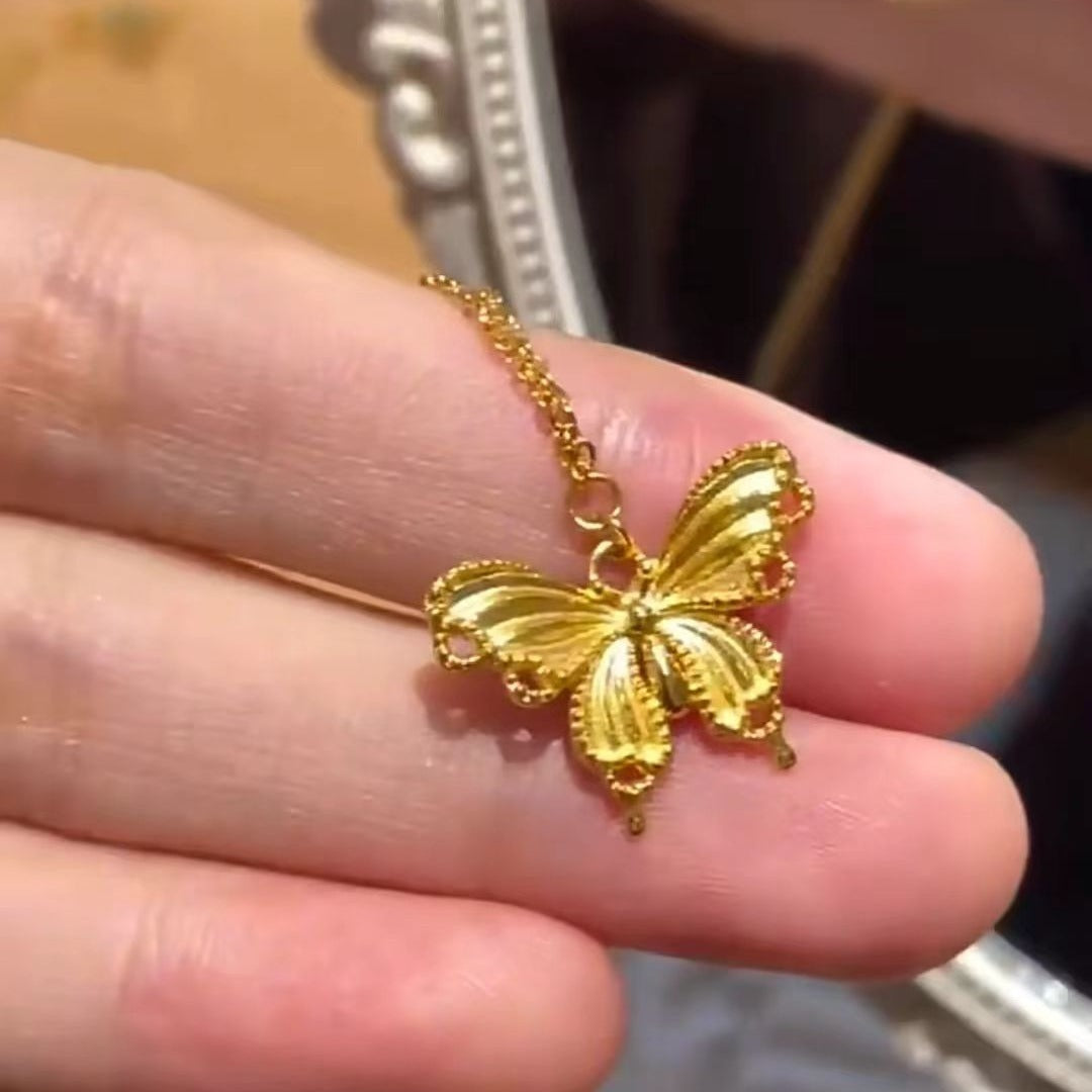 Collier pour femme avec pendentif papillon
