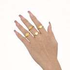 Bague massive pour femme avec gravure élégante