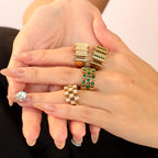 Bague ouverte pour femme avec design en treillis et zircones