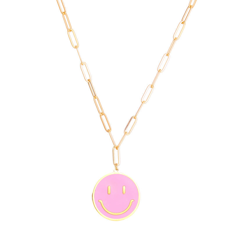 Collier pour femme avec pendentif smiley et chaîne moderne