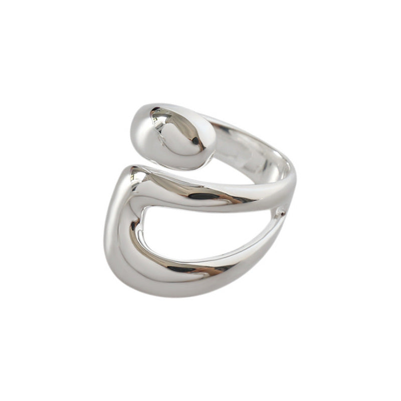 Bague ouverte pour femme au design moderne