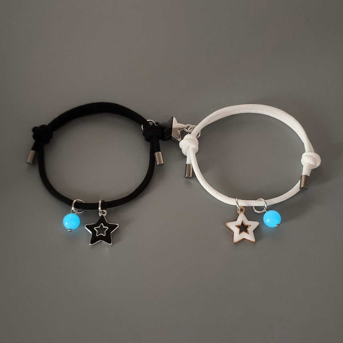 Bracelet pour femme avec pendentif étoile
