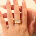 Bague pour femme avec pendentif perle carré et placage or