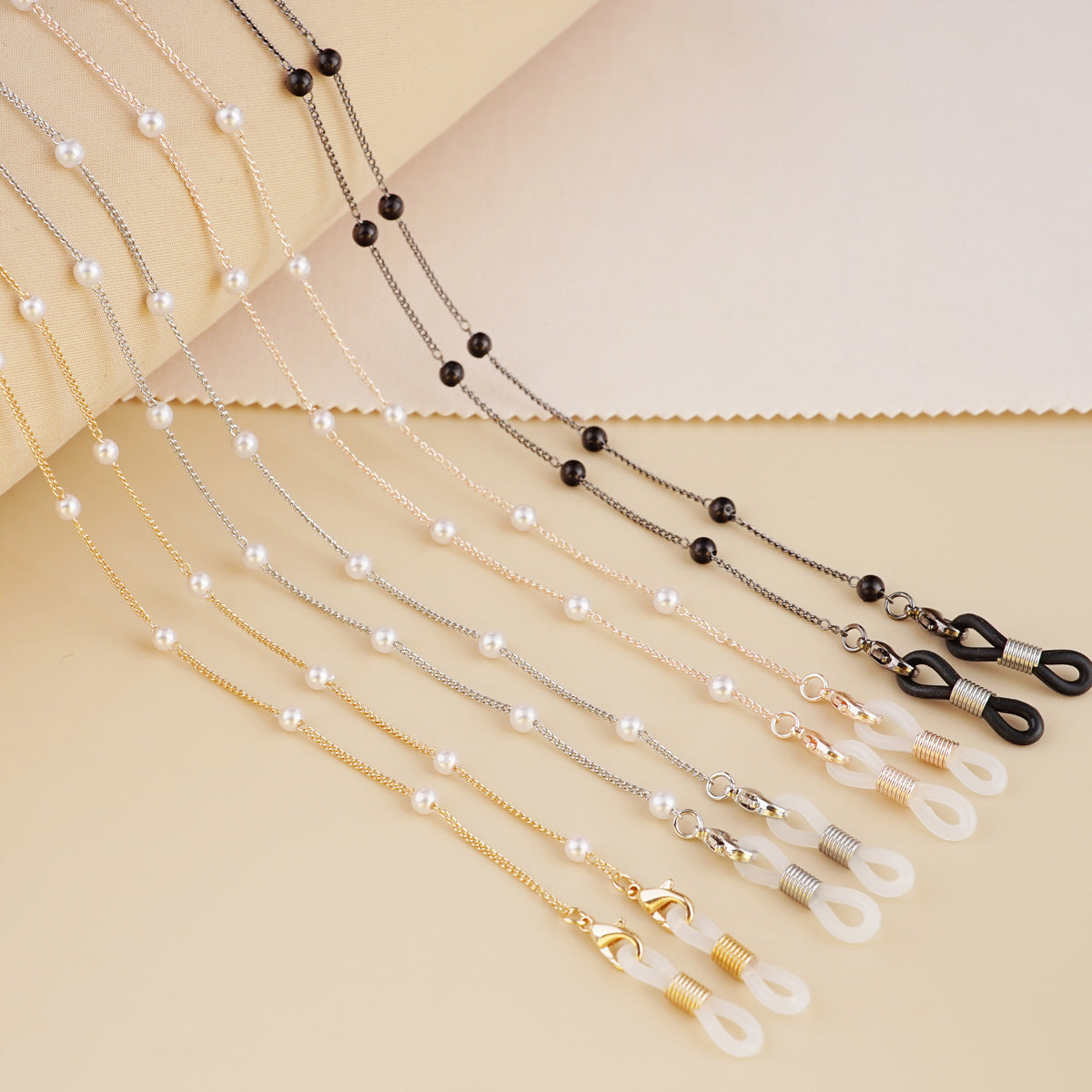 Chaîne de lunettes avec perles