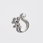 Bague ouverte pour femme au design sculptural moderne