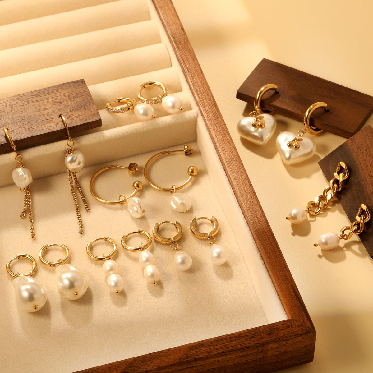 Boucles d'oreilles pendantes avec chaîne et perles