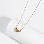 Collier pour femme avec pendentif délicat et chaîne réglable