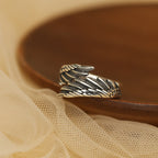 Damenring mit Blattdesign