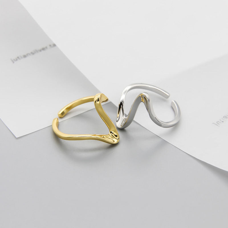 Bague pour femme au design incurvé
