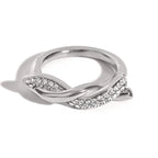 Bague entrelacée avec accents de diamants