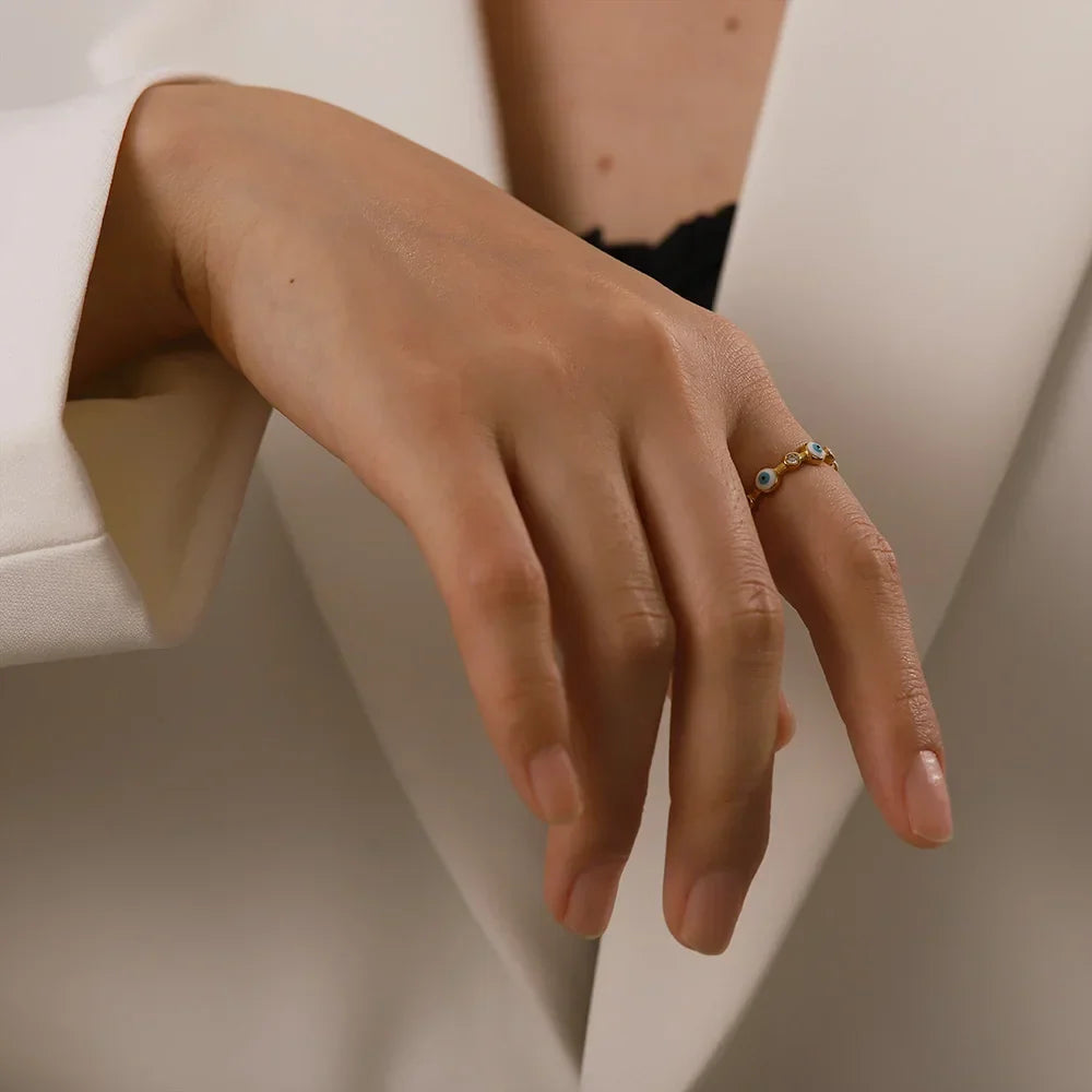 Bague fine ajustable œil porte-bonheur avec diamants