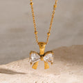 Collier nœud féminin délicat avec diamants