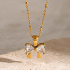 Collier nœud féminin délicat avec diamants