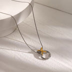 Collier entrelacé XO élégant