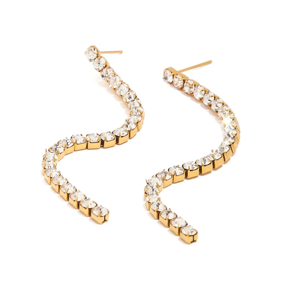 Boucles d'oreilles pendantes diamantées plaquées or 18 carats