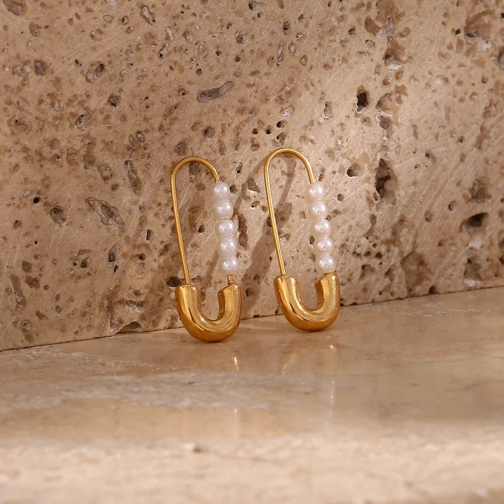 Boucles d'oreilles épingle à nourrice perle 18k