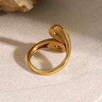 Bague enveloppante avec diamants en forme de goutte