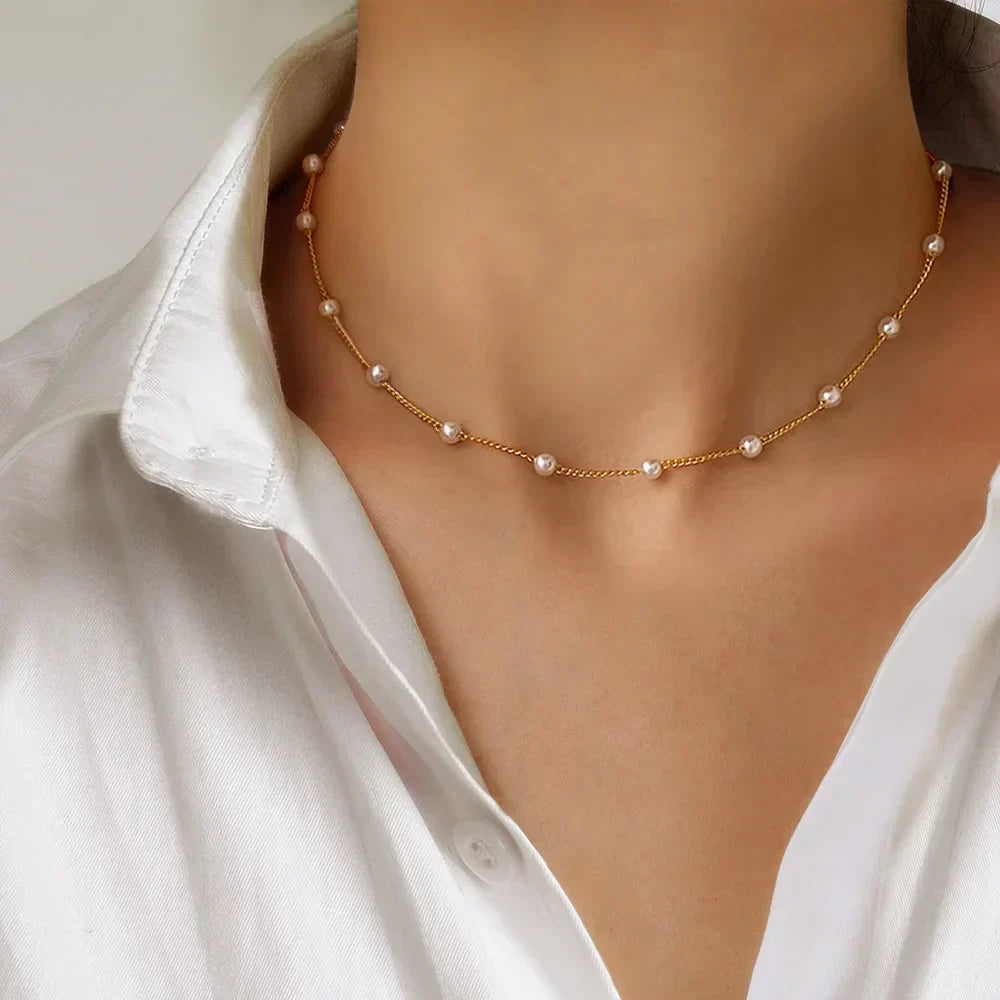 Collier ras-du-cou perles et cœur pour femme