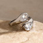 Bague enveloppante avec diamants en forme de goutte