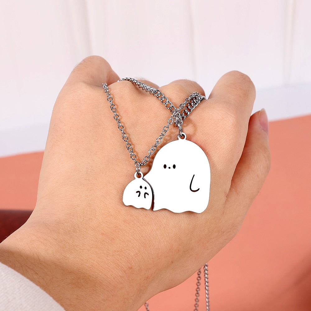 Collier couple de petits fantômes