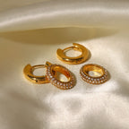 Boucles d'oreilles pendantes huggie diamant 18k