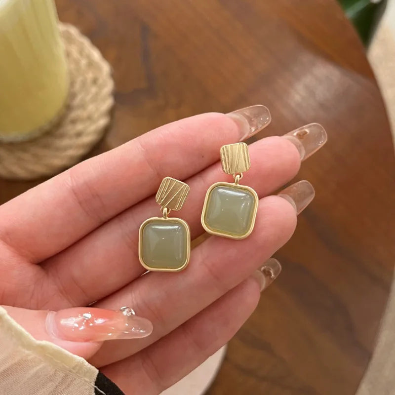 Boucles d'oreilles carrées géométriques en jade