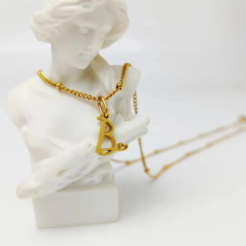 Collier initiale cœur et chaîne satellite