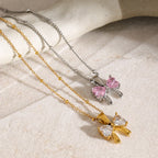 Collier nœud féminin délicat avec diamants