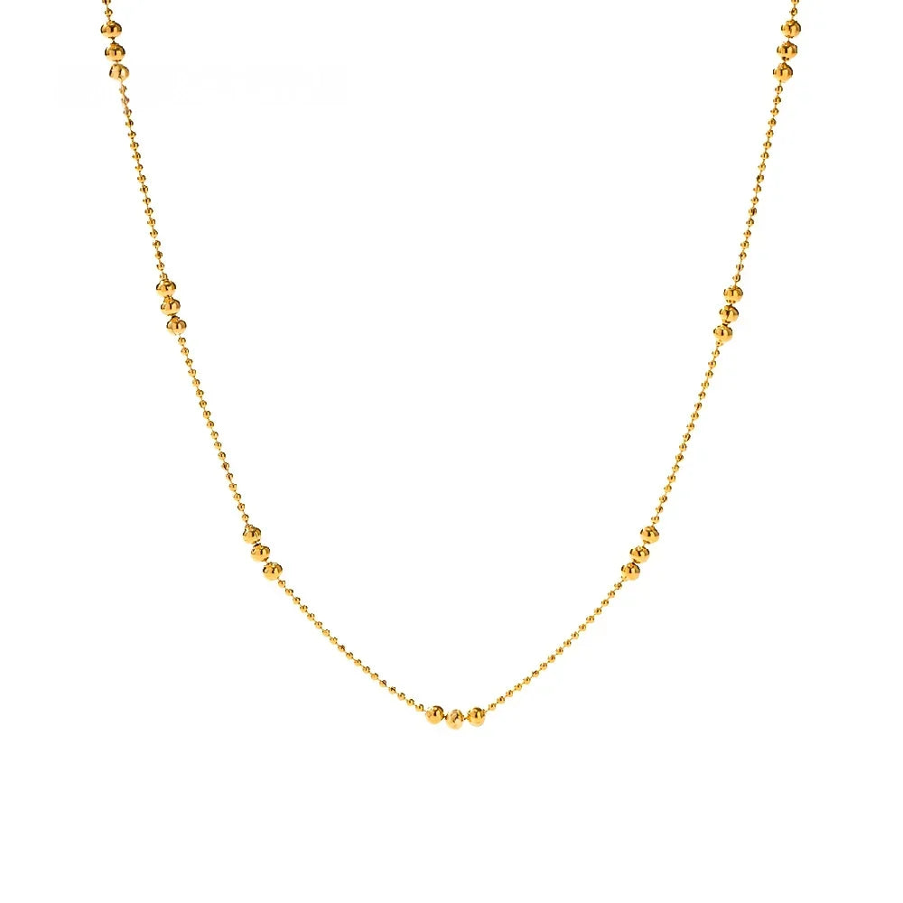 Collier délicat à trois perles 16 carats