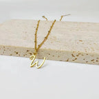 Collier initiale cœur et chaîne satellite